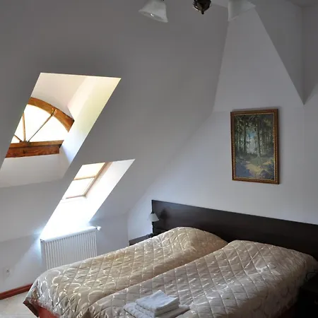 Dworek Bogdanka Vakantieboerderij Trzebin