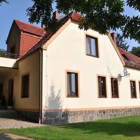 Dworek Bogdanka * Trzebin